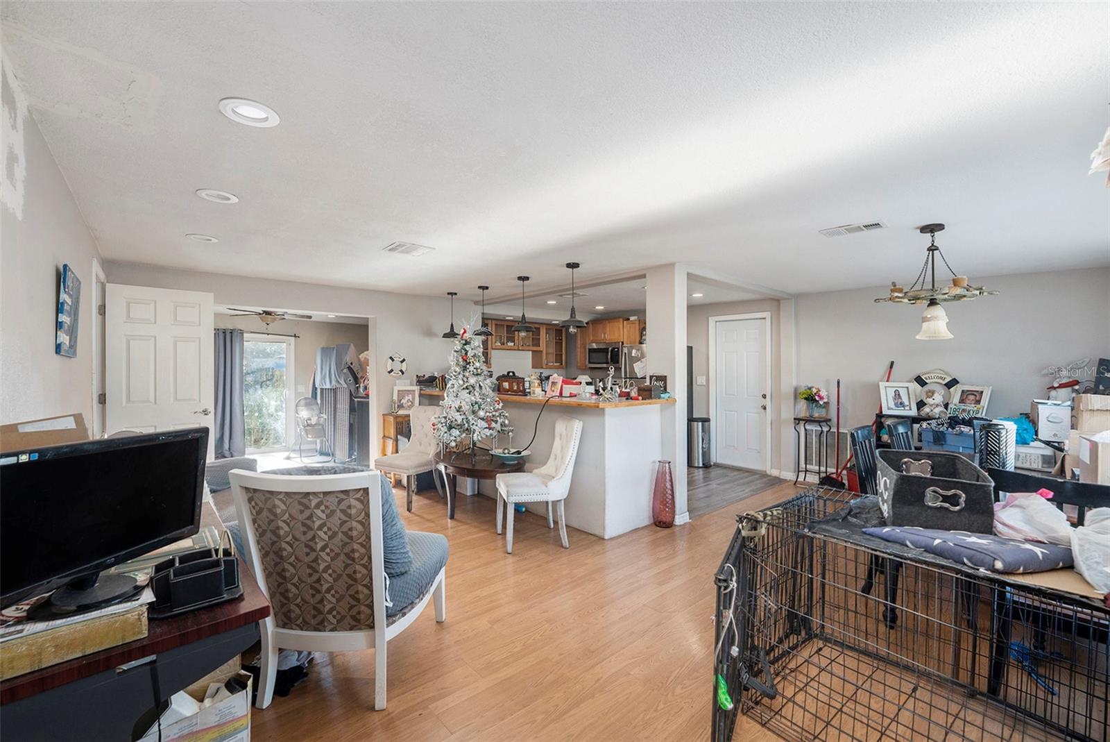 3739 KIMBERLY OAKS DR photo 3