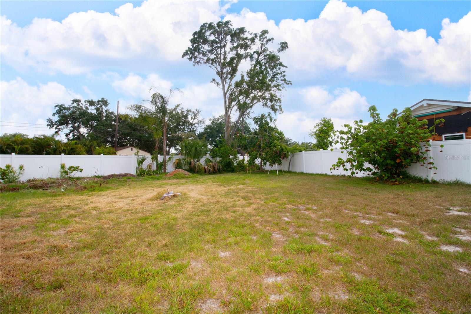 PINELAND AVE photo 2