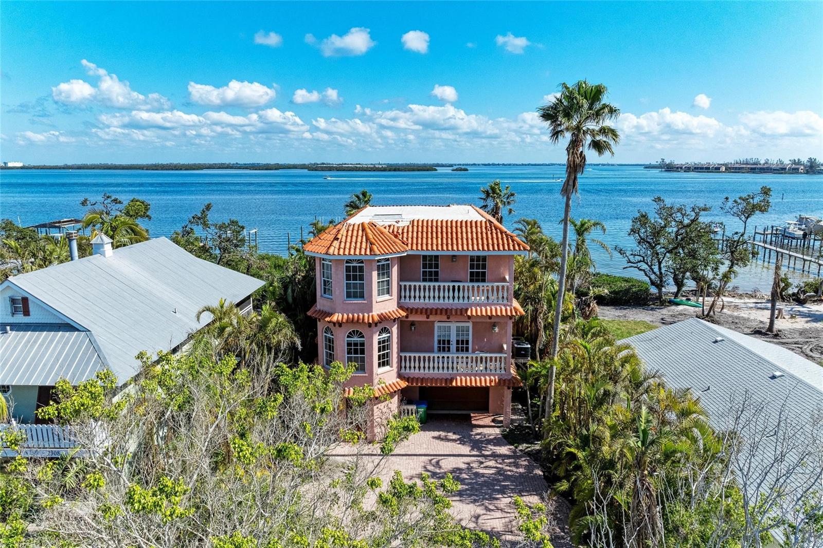 2306 CANASTA DR photo 3