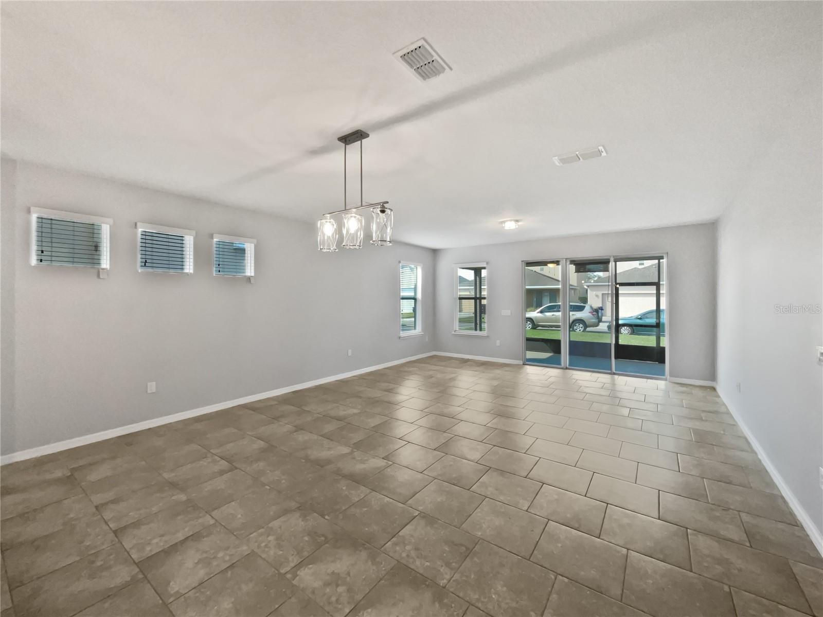 1536 SOFTSHELL ST photo 2