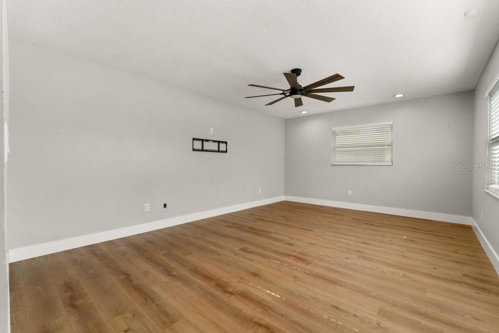 533 LITTLE WEKIVA RD photo 5