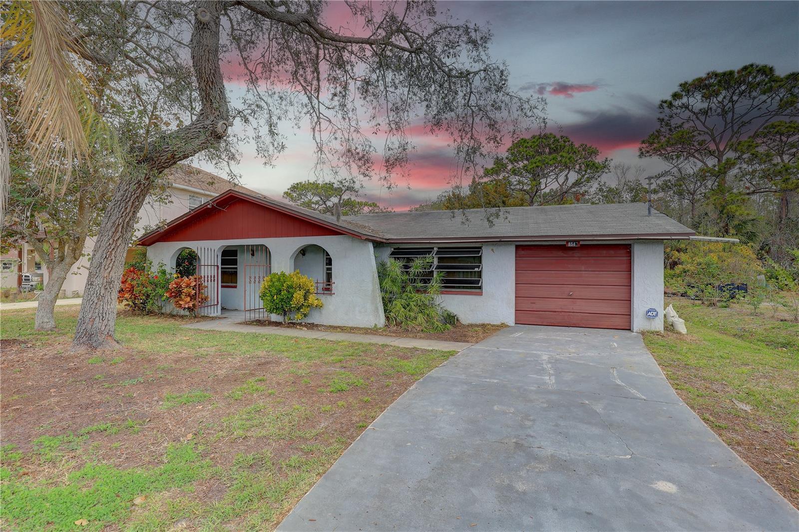 8547 HORIZON LN
