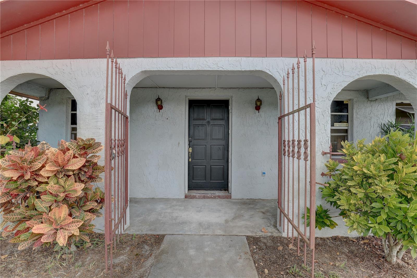8547 HORIZON LN photo 4