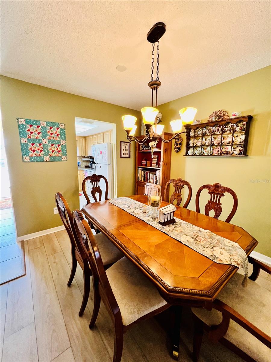 1656 S LAKE AVE #3 photo 4