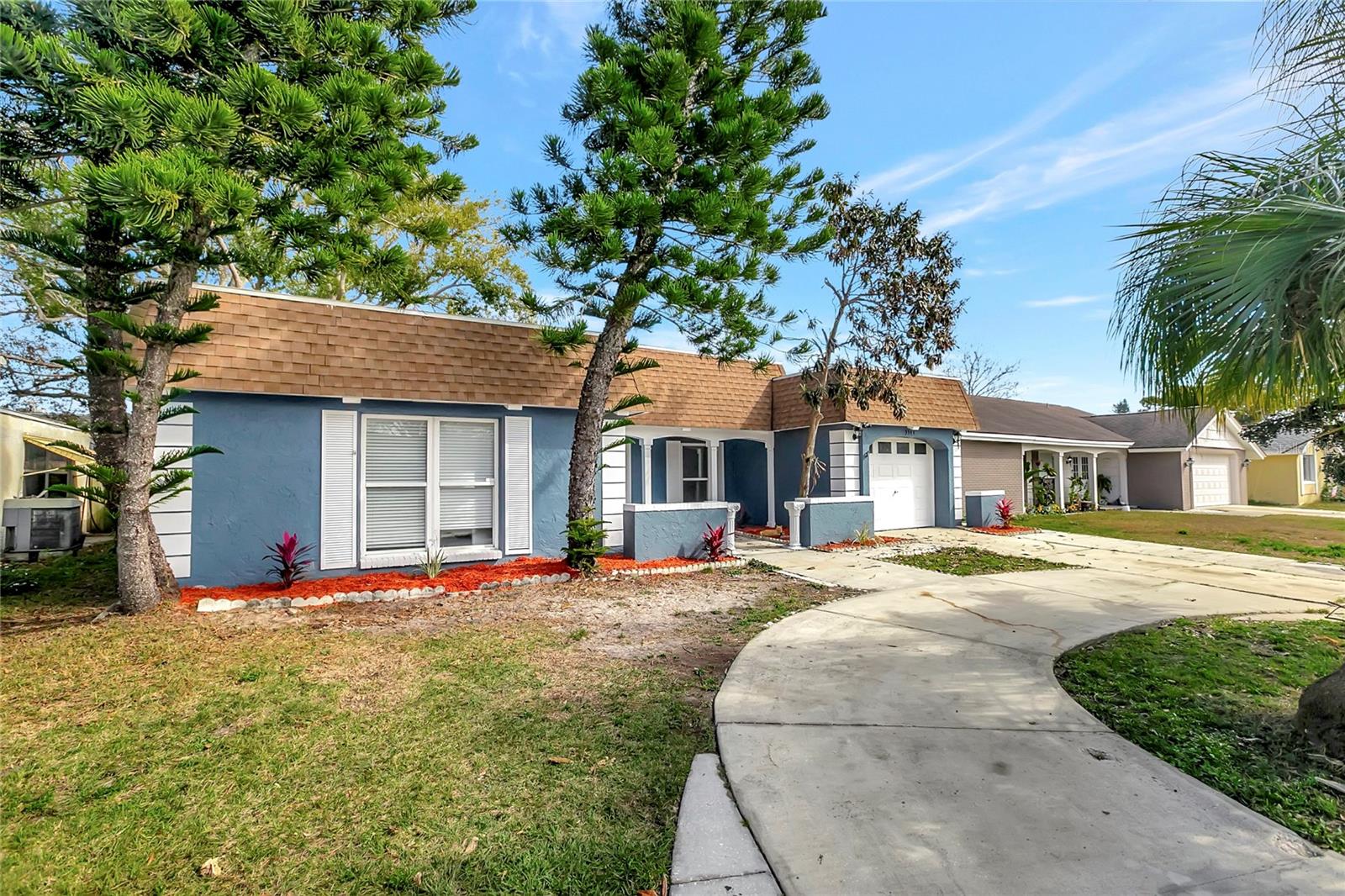 3544 LANDALE DR photo 2