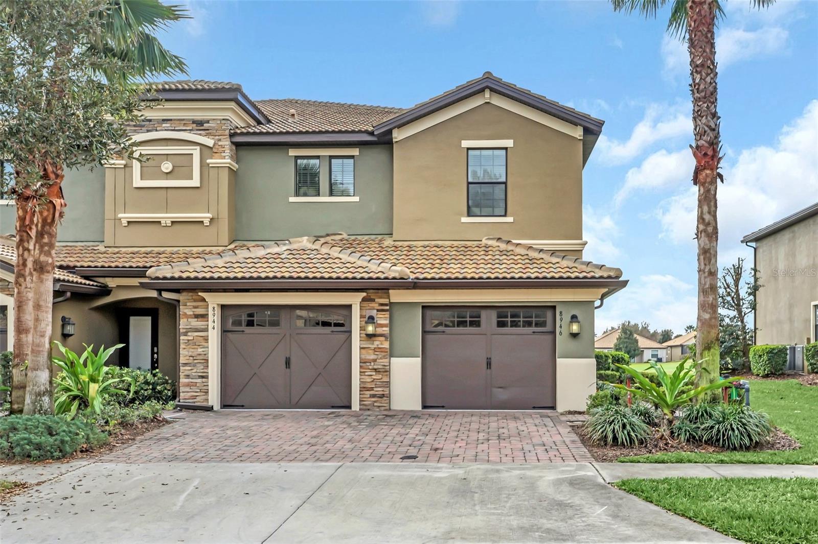 8946 AZALEA SANDS LN #8946 — home for sale