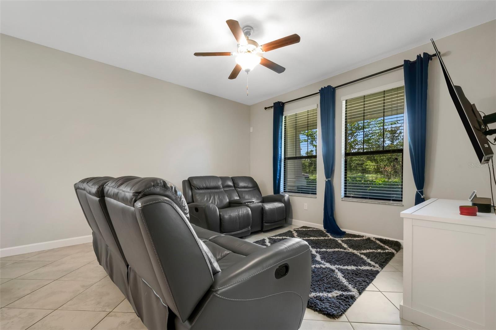 3568 PINE RIBBON DR photo 5