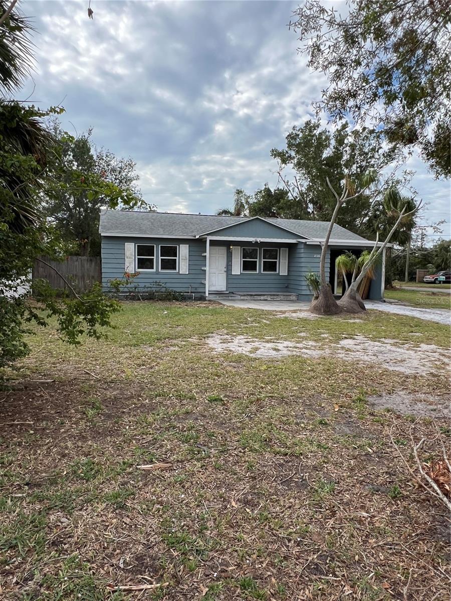 2106 MAGNOLIA ST photo 2