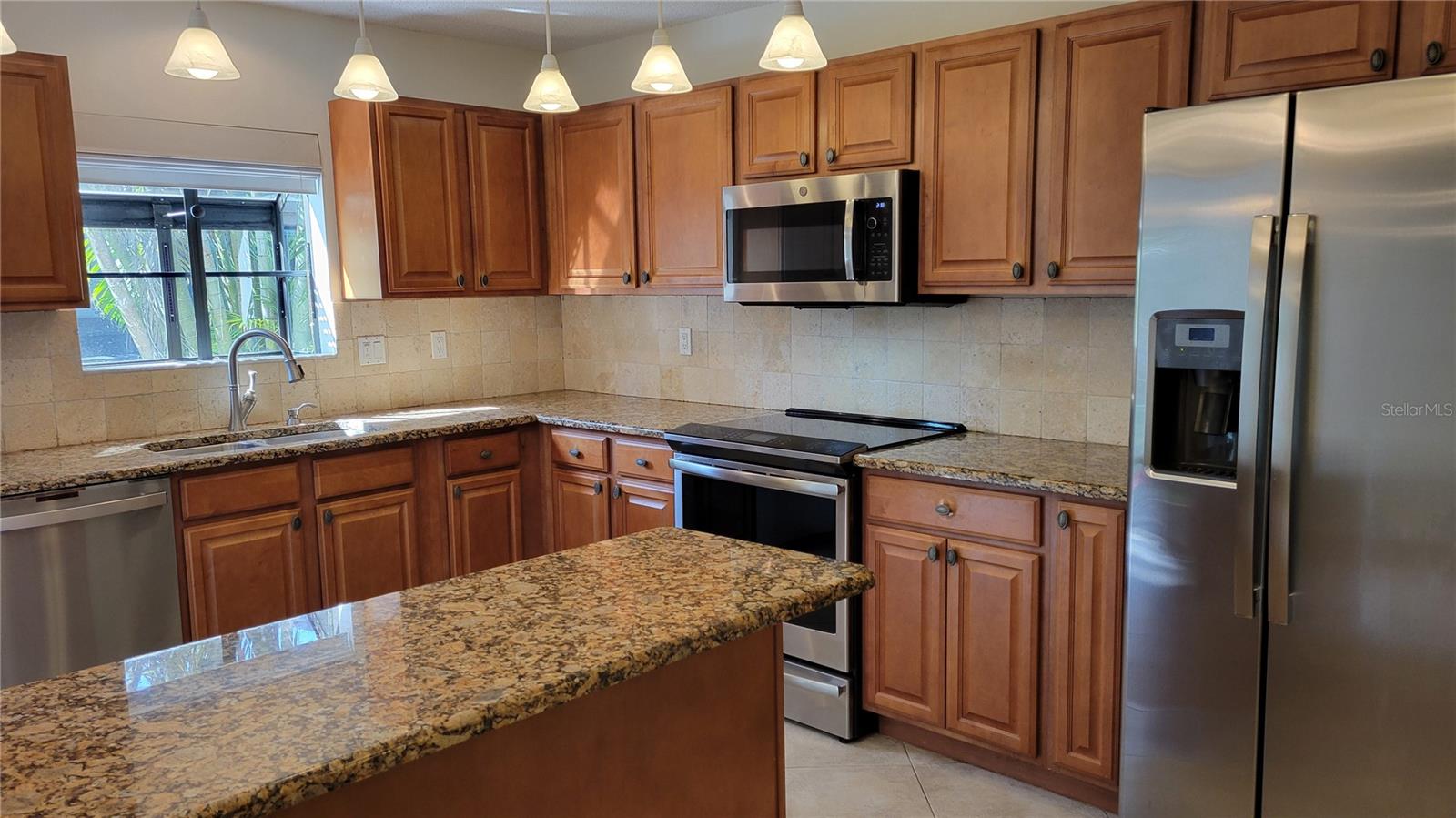 7805 PINE TRACE DR #18 photo 3