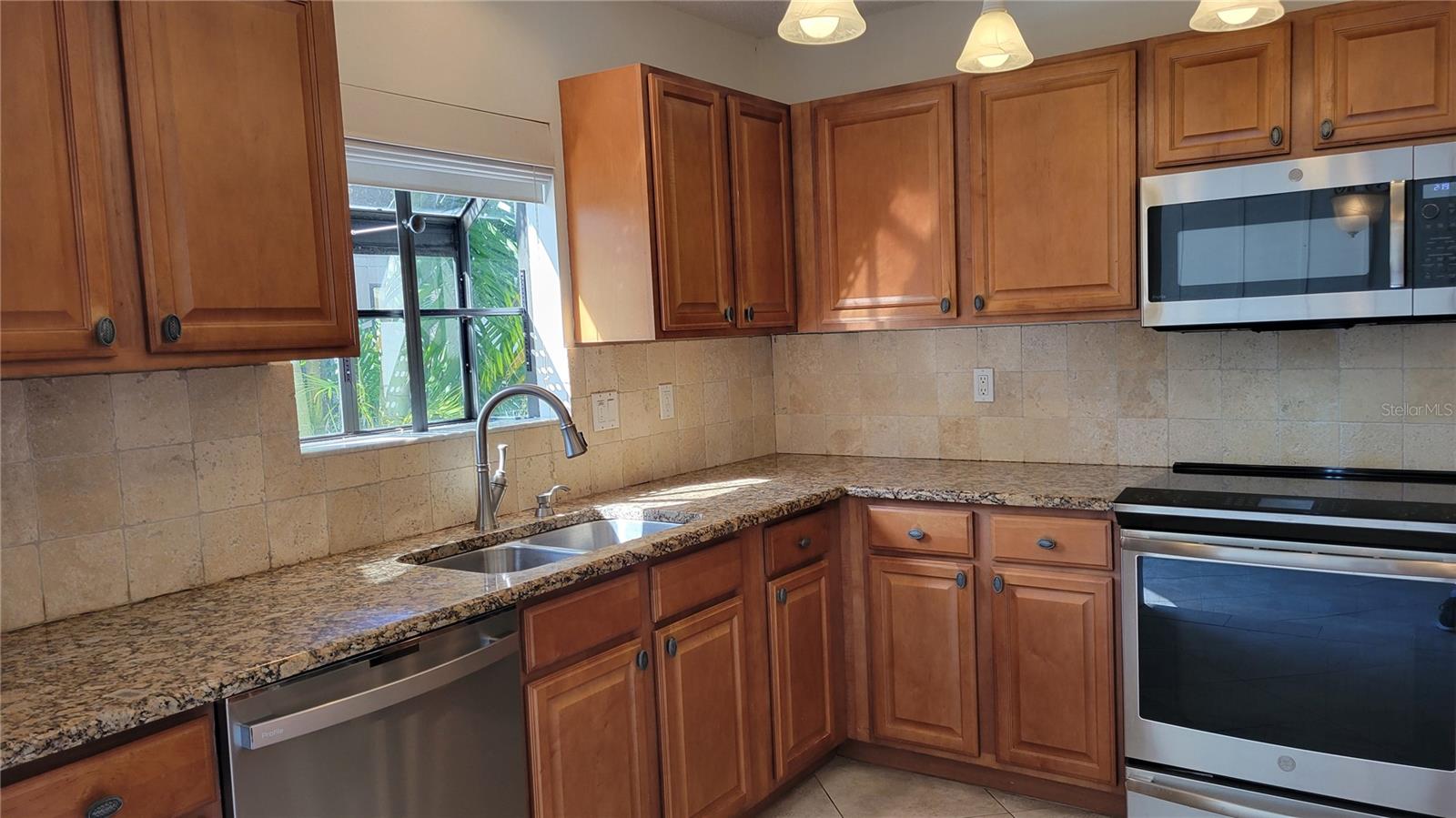 7805 PINE TRACE DR #18 photo 5