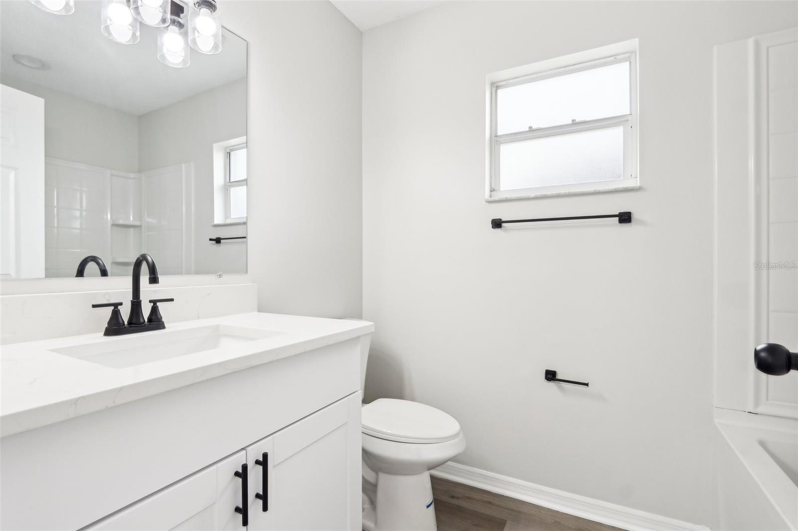 443 BAYARD AVE NE photo 3