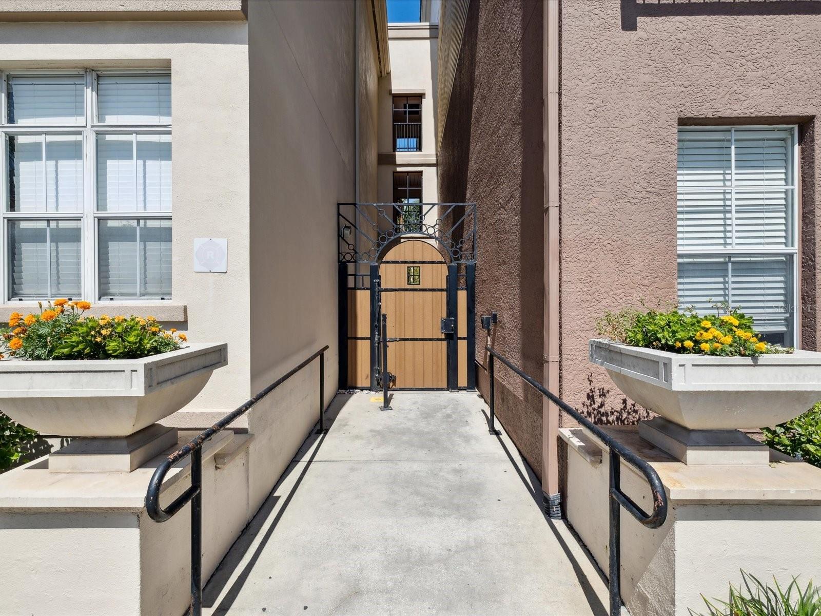 520 S ARMENIA AVE #1212 photo 3