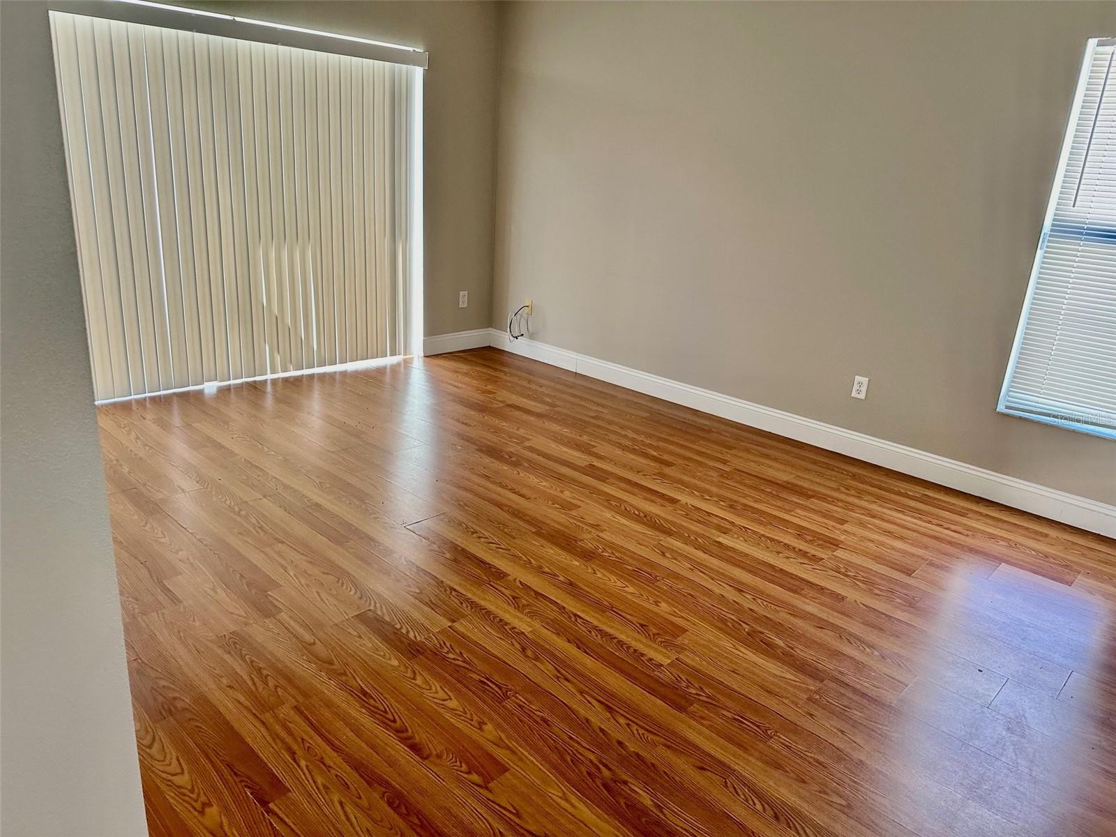 415 CHESHIRE WAY photo 4