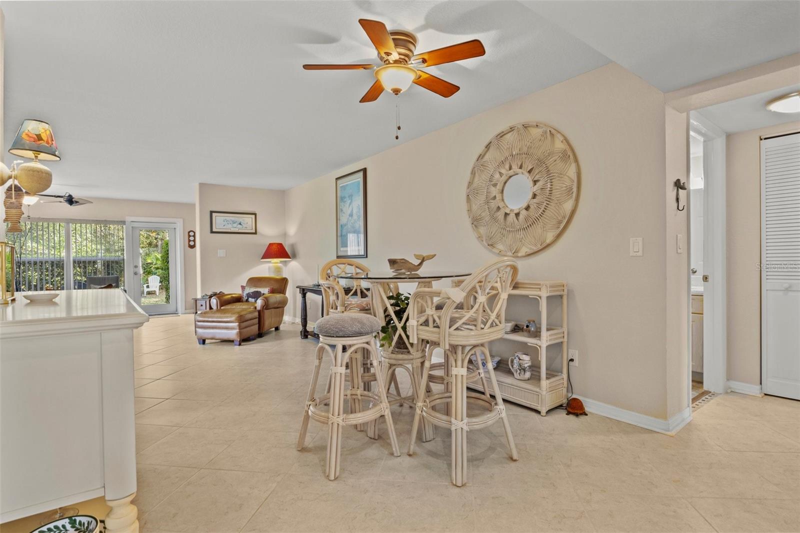 400 EL CAMINO DR #101 photo 4