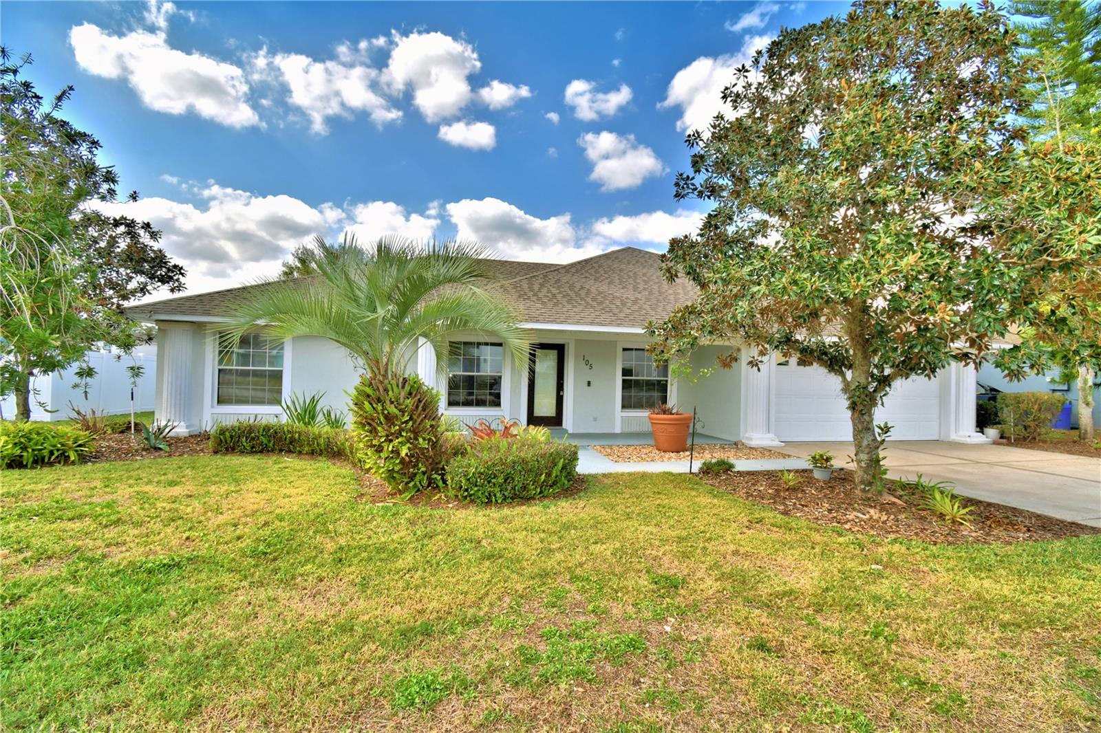 105 SHADDOCK DR photo 2