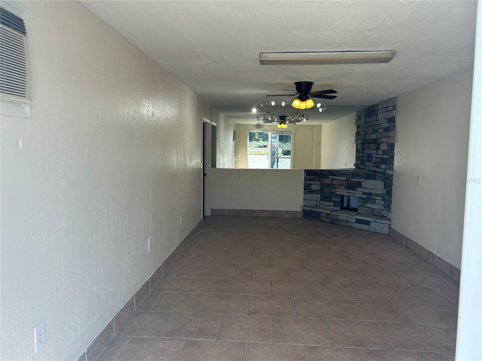 7175 S PINE AVE #K photo 4