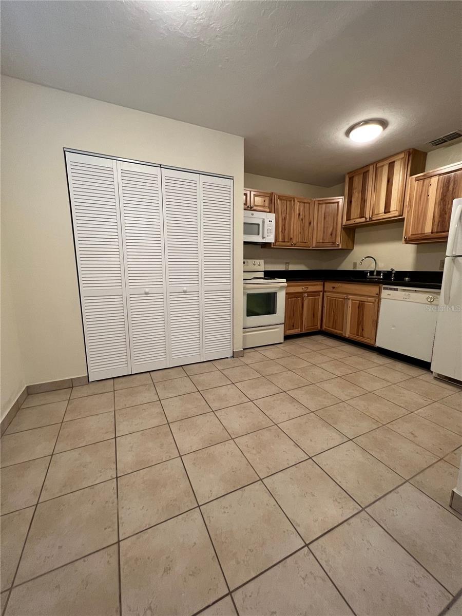 3230 SW 25TH WAY #2 photo 3
