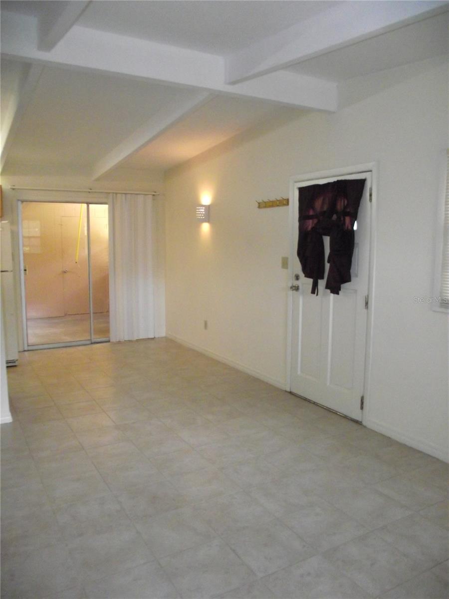 3003 NE 11 TER photo 3