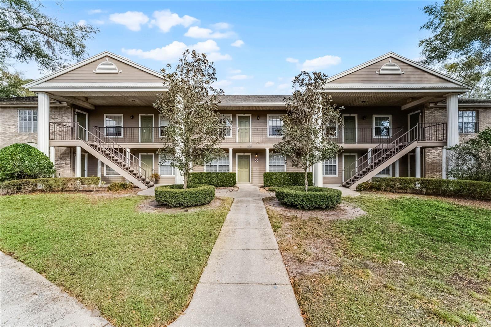109 RESERVE CIR #209 — home for sale
