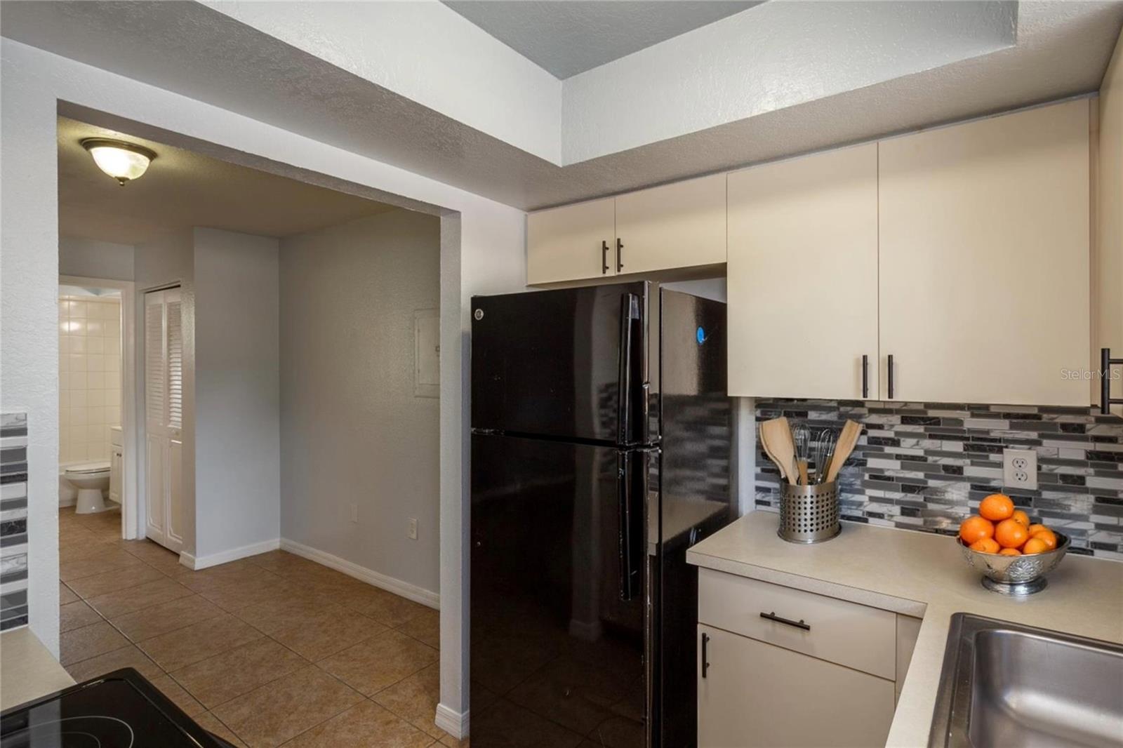 830 W BEACON RD #5 photo 4