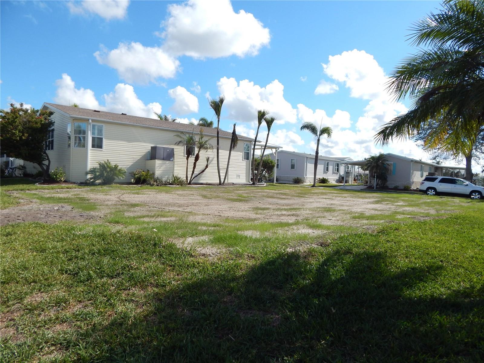 22 ROTTERDAM DR photo 3