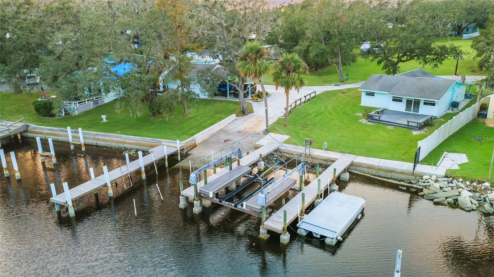 10501 BRIDGEWOOD DR photo 5