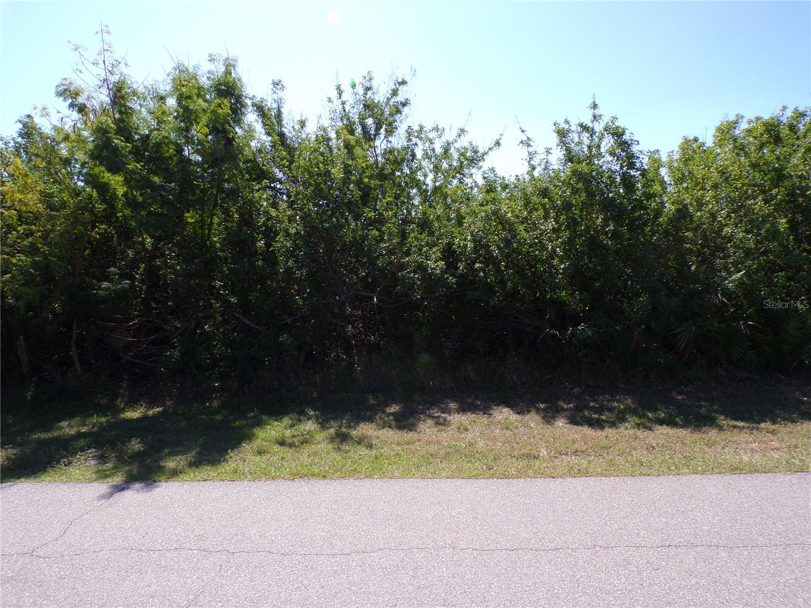 15523 AQUA CIR photo 4