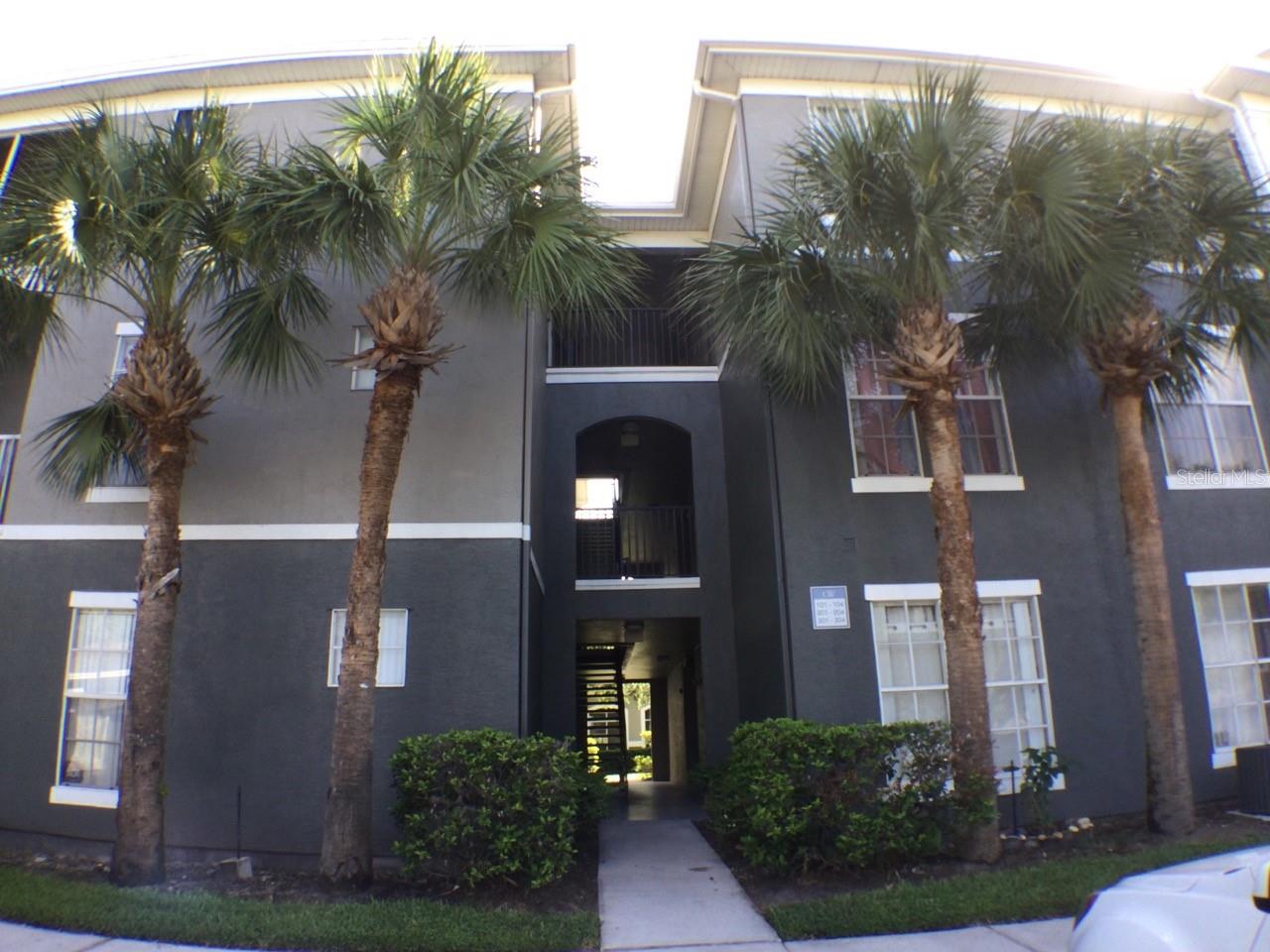 9404 CRESCENT LOOP CIR #104 — home for sale