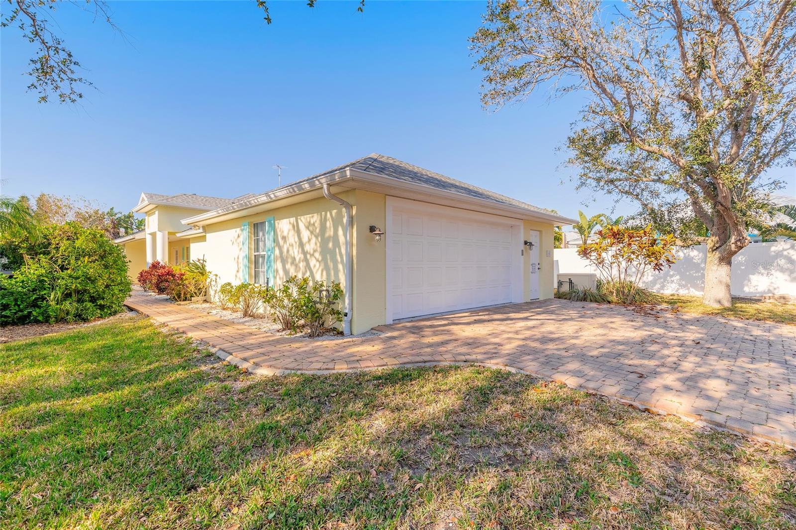 108 OCEAN DR