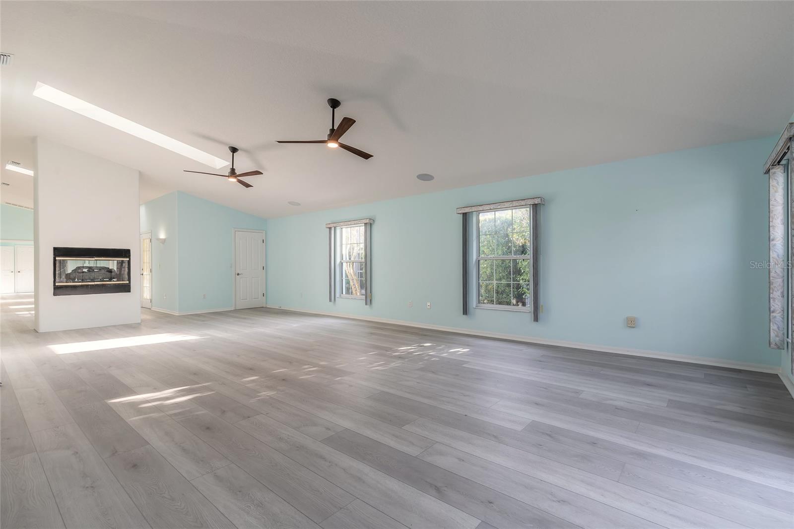 108 OCEAN DR photo 5
