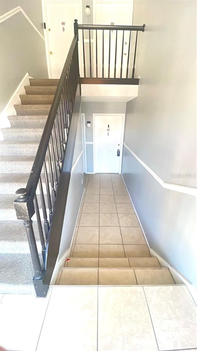 424 BANYON TREE CIR #102 photo 2