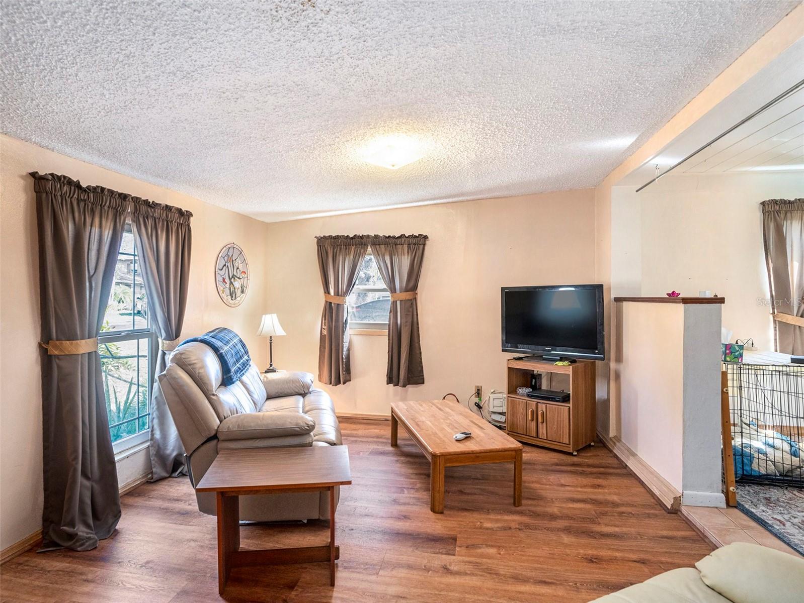 11125 MAHIN LN photo 3