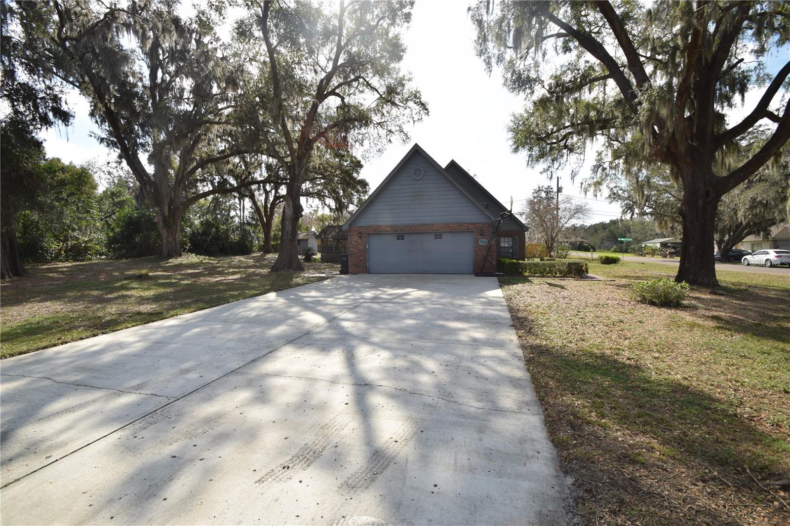 3405 ROYAL CT N photo 2