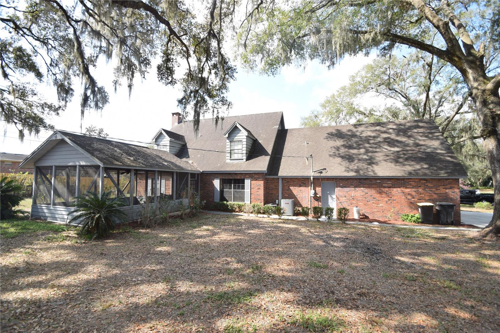 3405 ROYAL CT N photo 3
