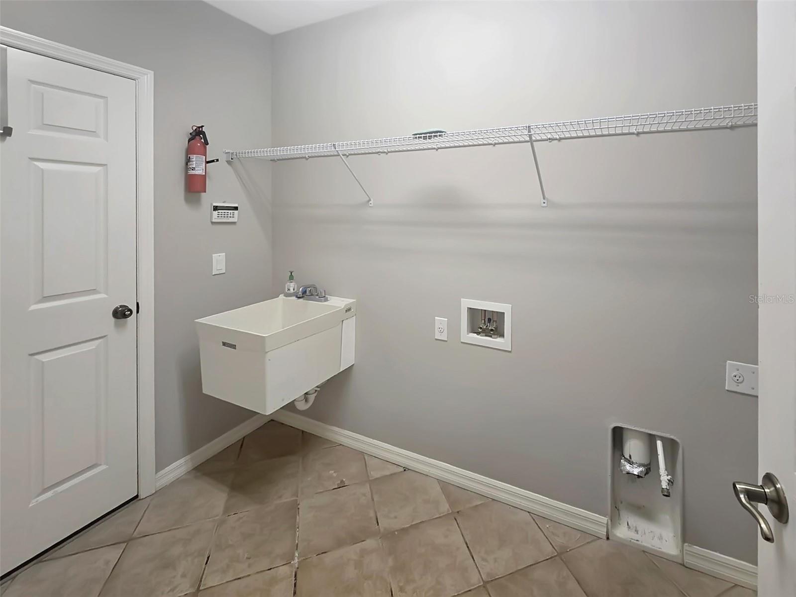 12079 ASTER AVE photo 5