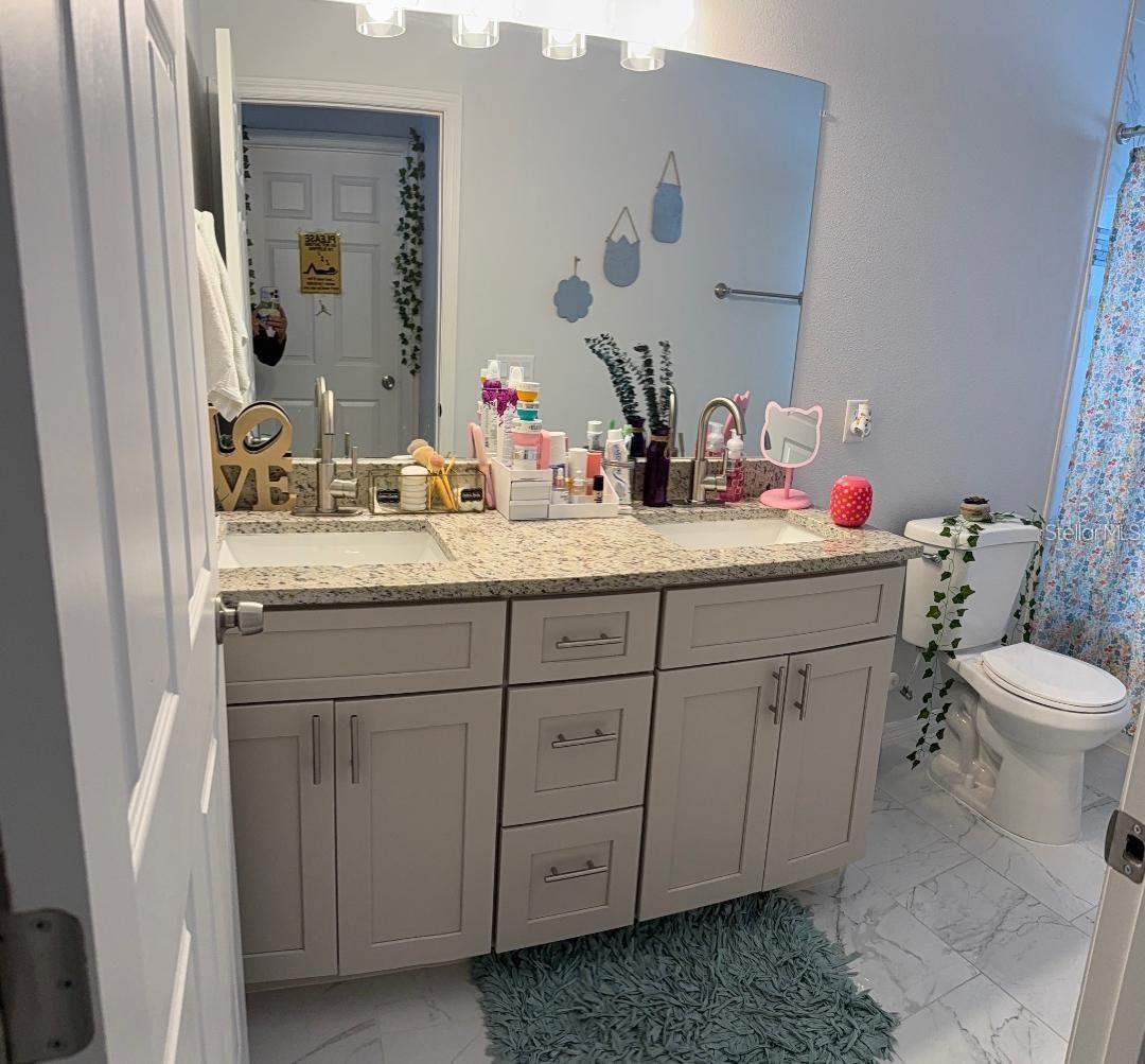19 E JAMES ST photo 5