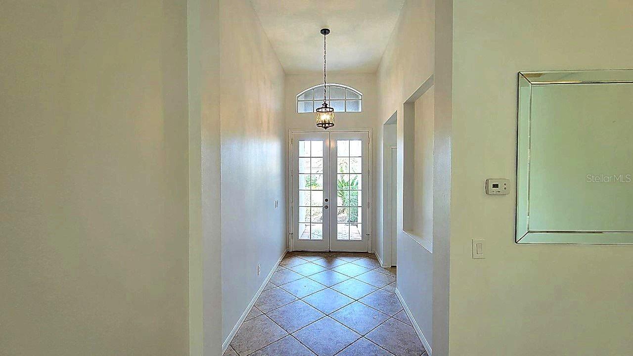 6836 BAY HILL DR photo 3