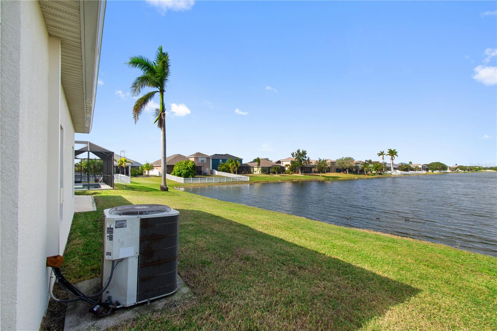 1820 MIRA LAGO CIR photo 5