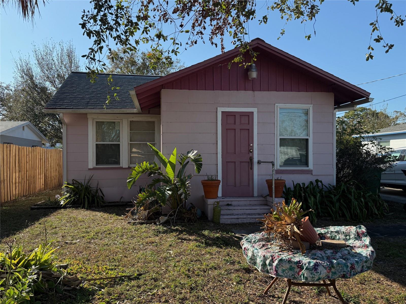 6319 S ADELIA AVE — home for sale