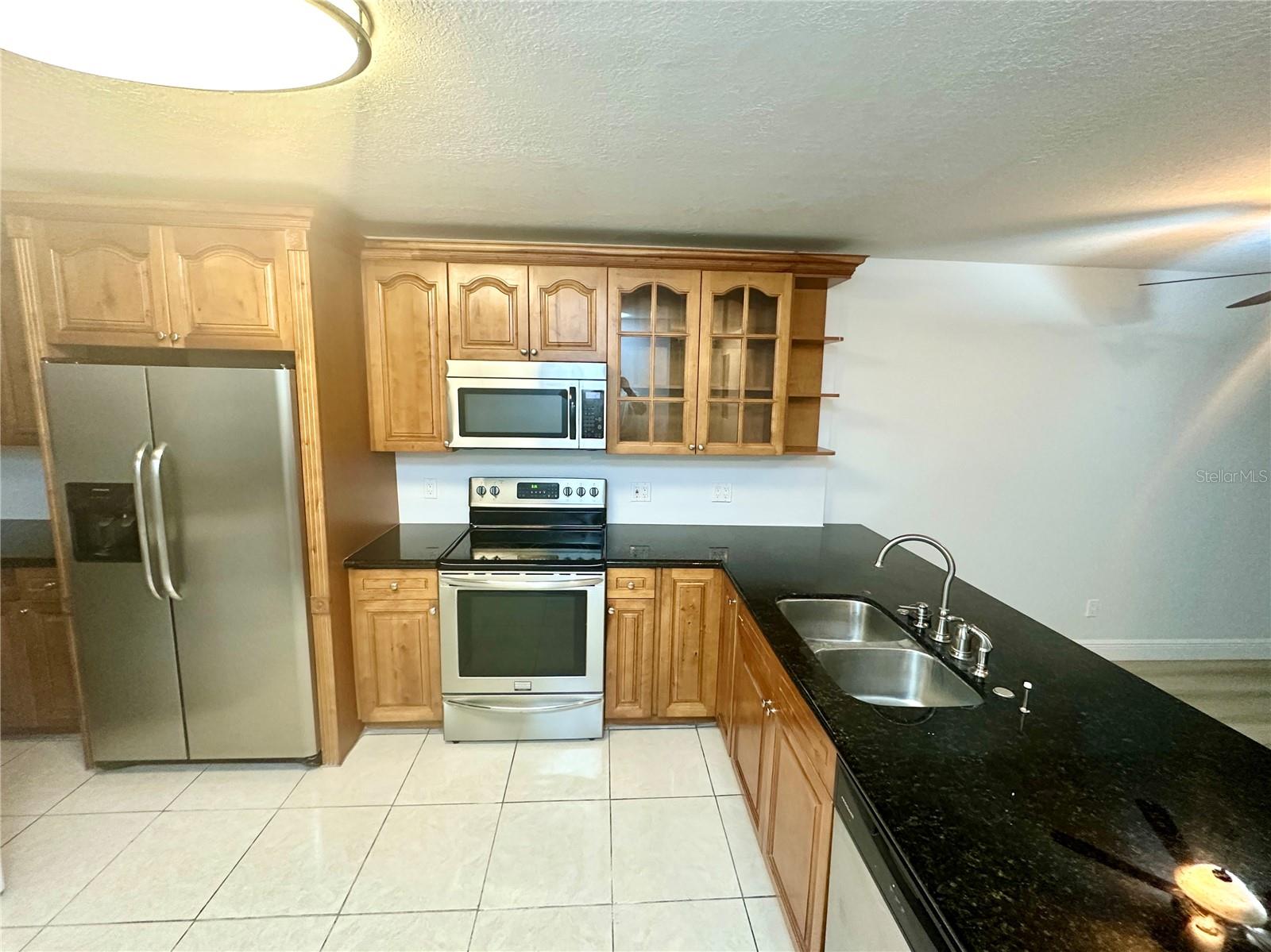 6344 NEWTOWN CIR #B2 photo 2