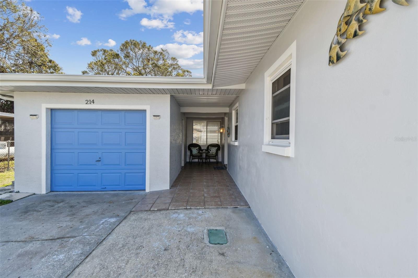 214 DRIFTWOOD DR N photo 4