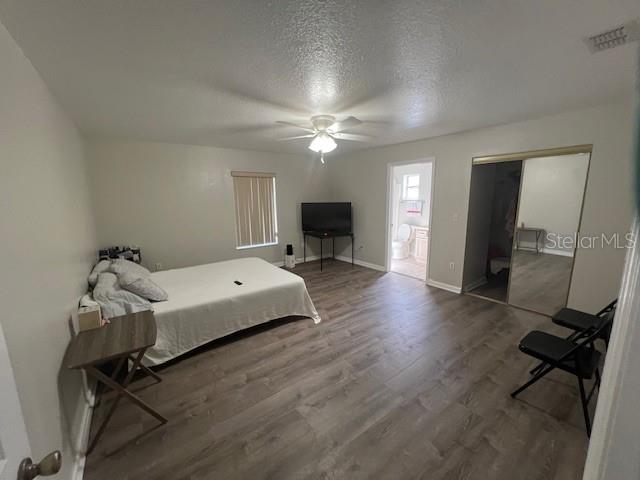 9 ROCKET LN photo 5