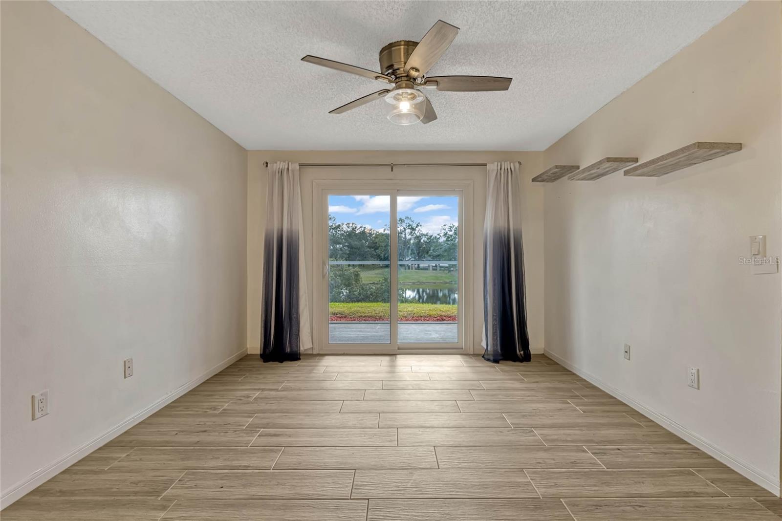 2508 GRASSY POINT DR #106 photo 2