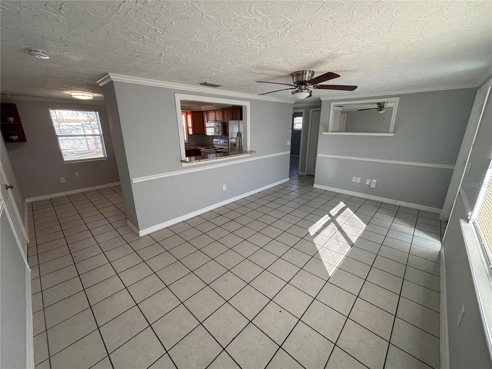 5125 JANICE LN photo 3
