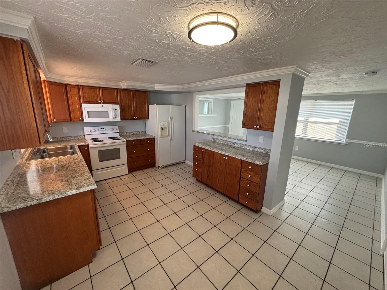 5125 JANICE LN photo 5