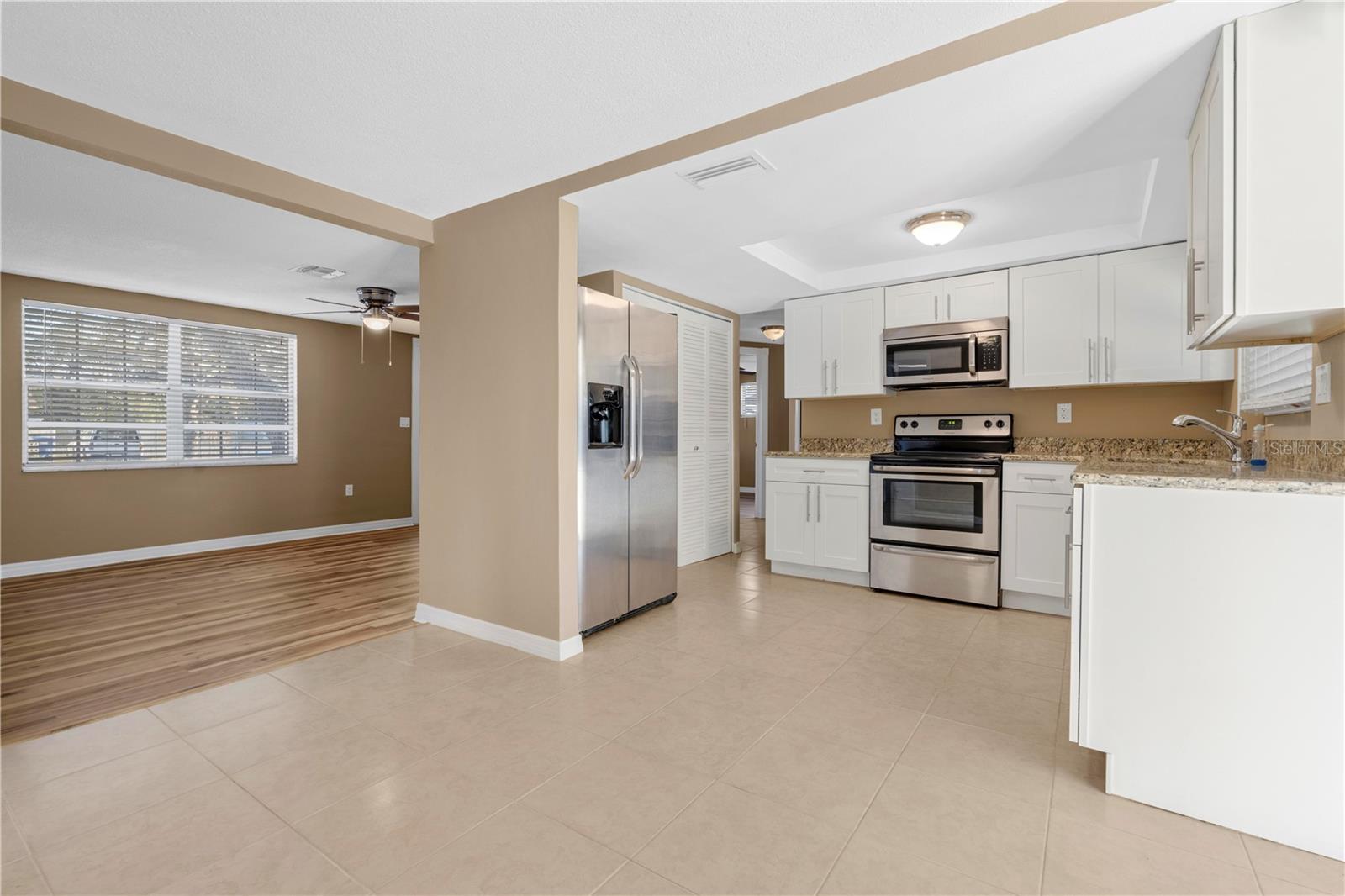 7507 BETULA DR photo 4