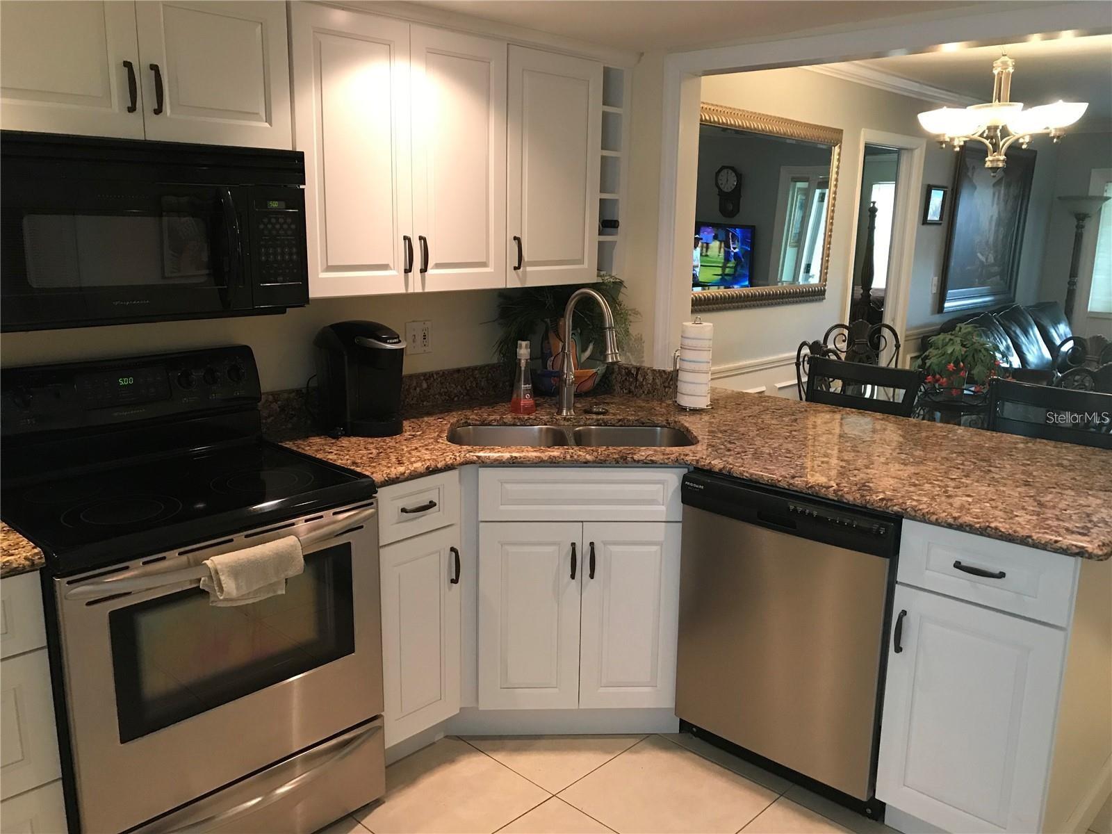 10380 CARROLLWOOD LN #264 photo 2