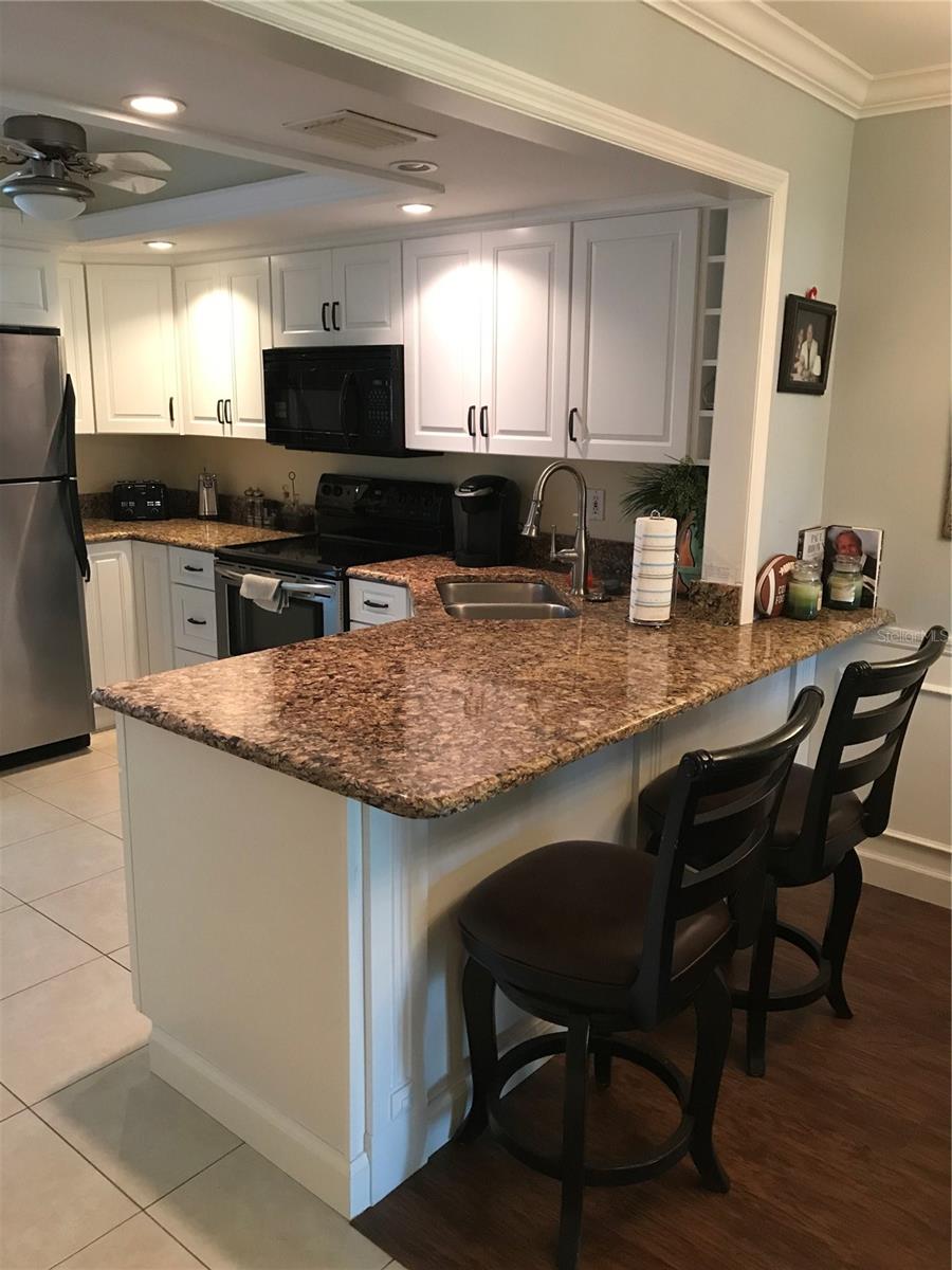 10380 CARROLLWOOD LN #264 photo 4