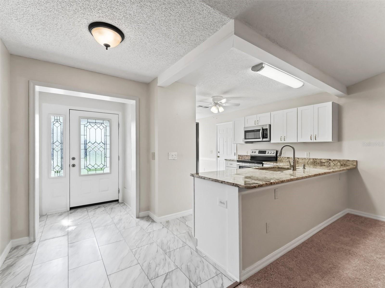 1303 FONTANA CT photo 4