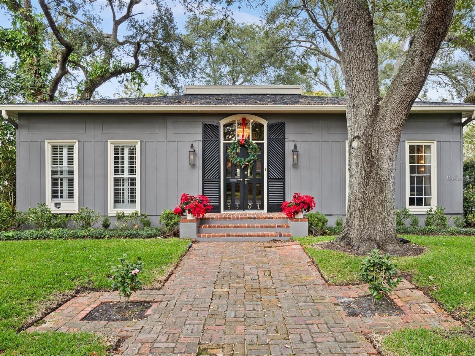 3301 W MORRISON AVE photo 2